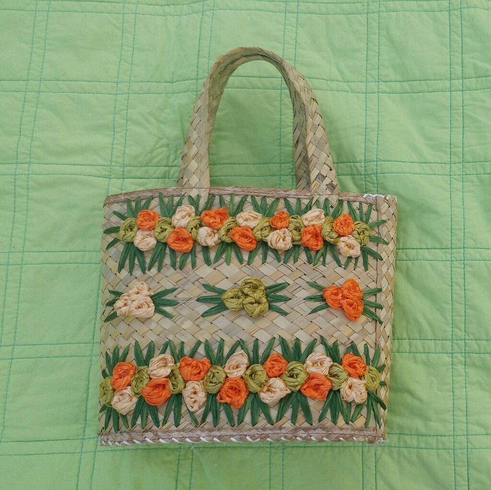 Straw flowers bohemian bag